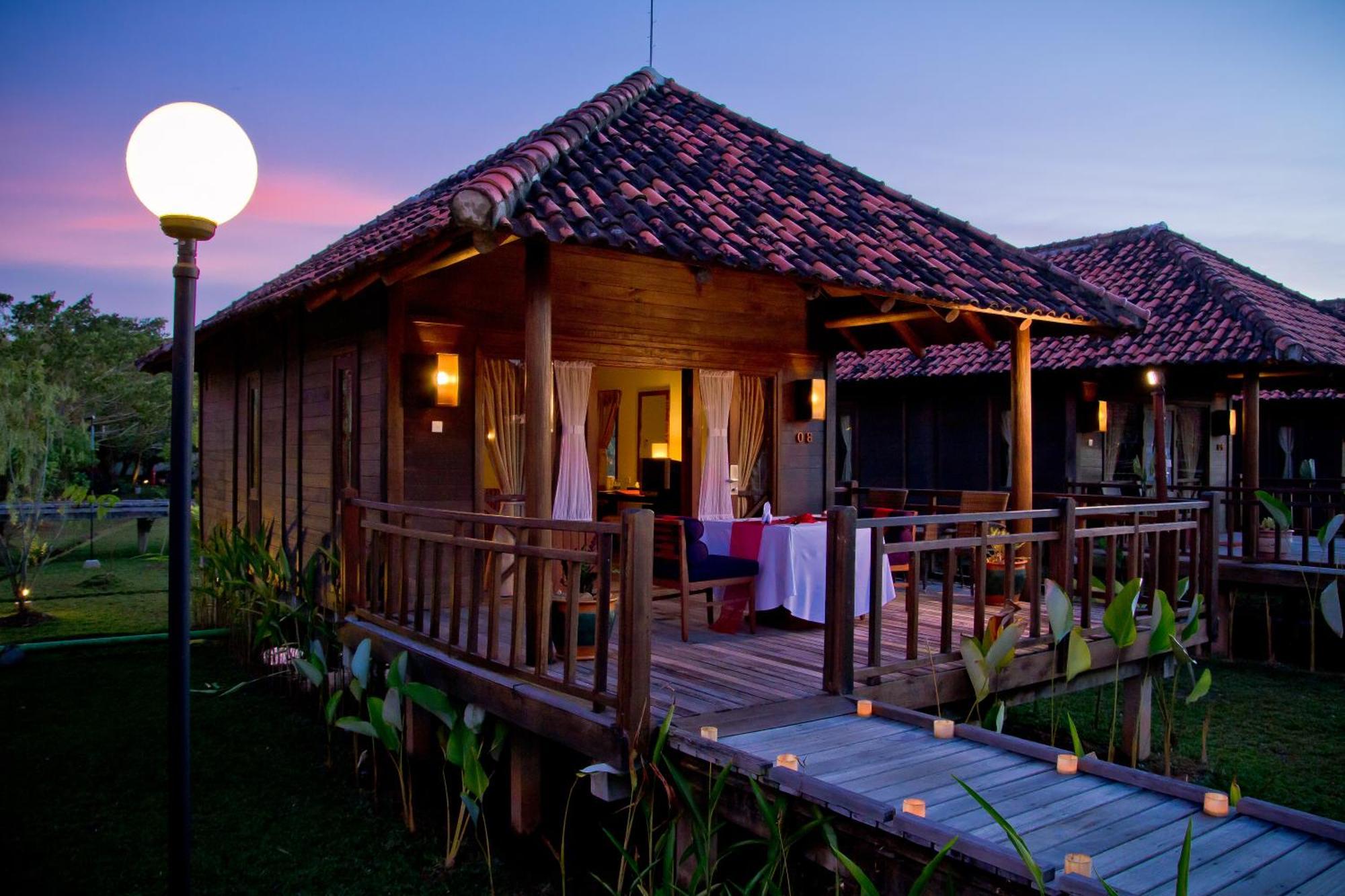 Gardenia Resort And Spa Pontianak Exterior photo