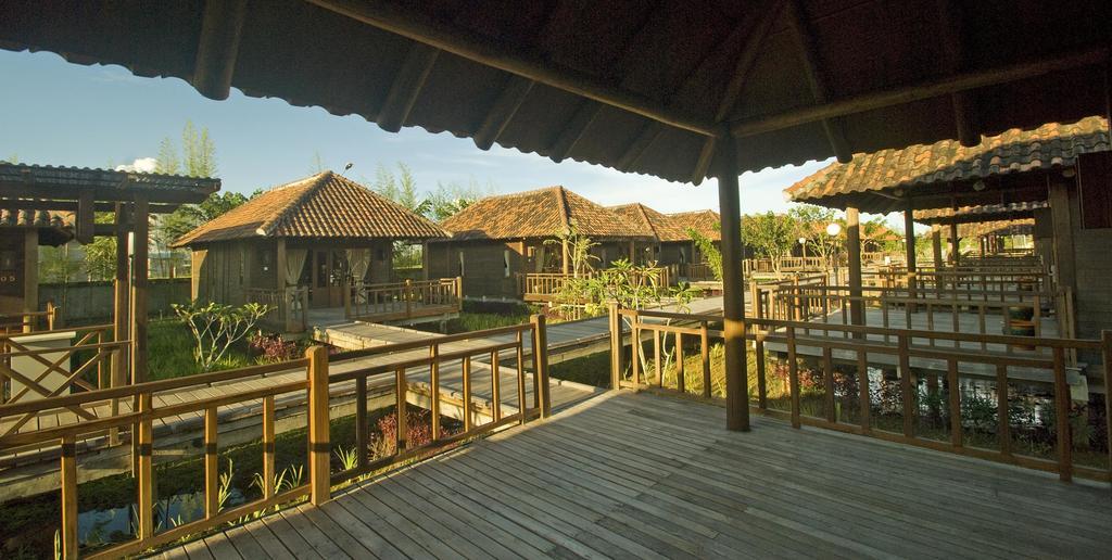 Gardenia Resort And Spa Pontianak Exterior photo